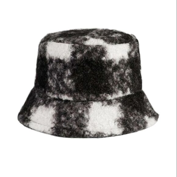 Checkered Pattern Fuzzy Bucket Hat - Picture 1 of 3